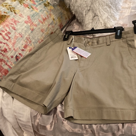 Southern Tide Channel marker shorts X 2 sold as one - Picture 2 of 4